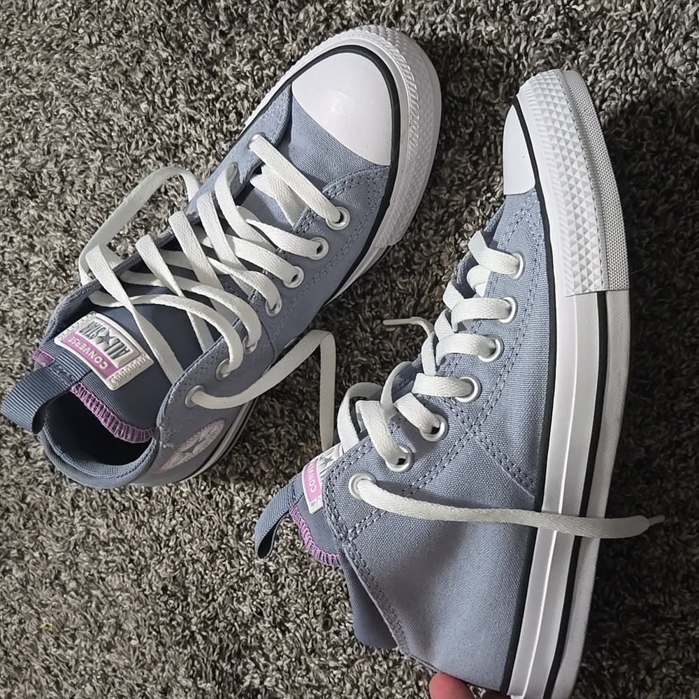 Mid top Grey Converse like new!